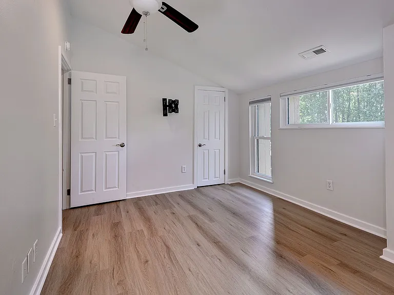106 Harrops Gln — Photo 18