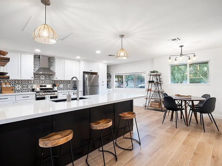 6911 E Monterey Way — Photo 10