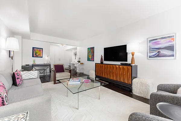 Sold by Compass | media 3