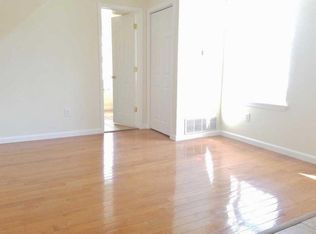 923 S 19th St #2F, Philadelphia, PA 19146