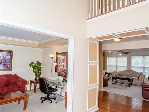 4th image of 2948 Summerfield Dr