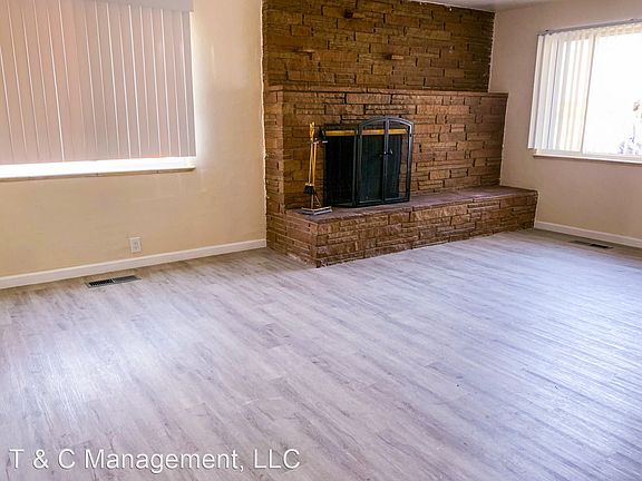 5th image of 220 San Pablo St NE APT A