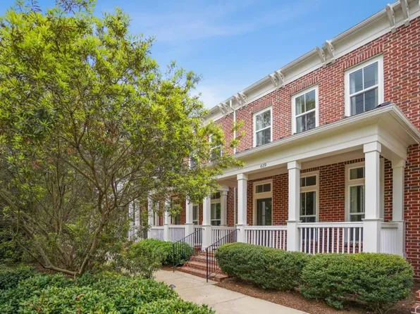 619 Brennan Dr, Decatur, GA 30033