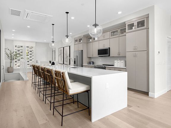 Impressive kitchen with large central island