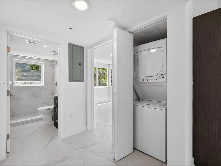 1552 Euclid Ave #8 — Photo 9