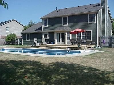 2nd image of 10656 Meadowfield Ct