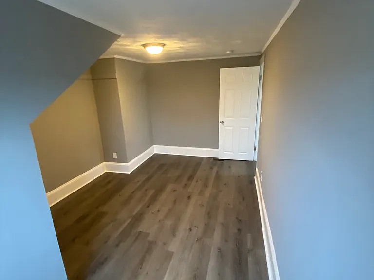 652 Manton Ave #2L — Photo 20
