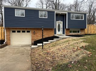 12 W Hillcrest Rd, Eighty Four, PA 15330