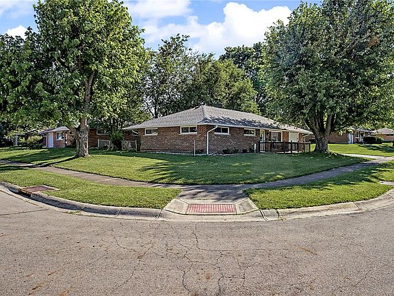 5th image of 4573 Longfellow Ave