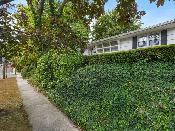 345 Stanley Avenue, Mamaroneck, NY 10543