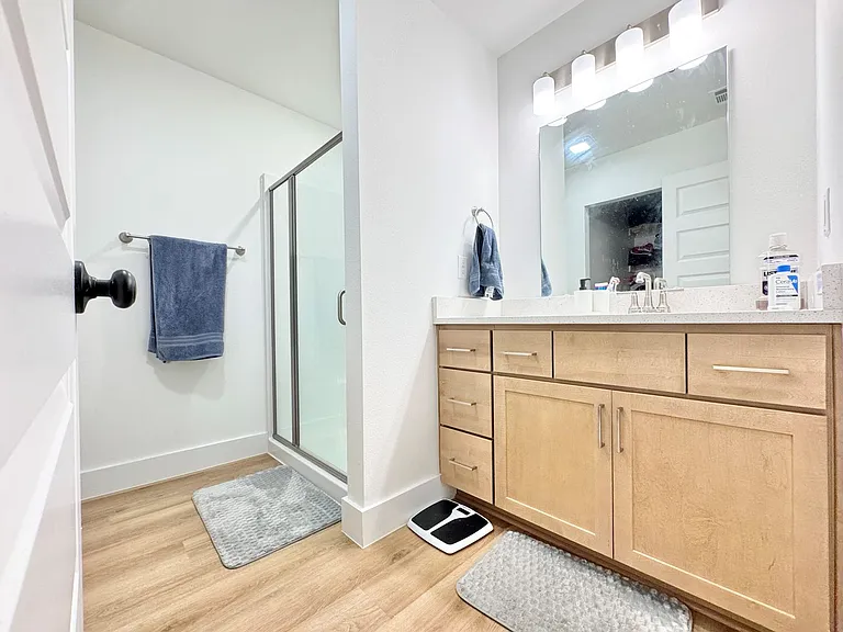 681 Kendra St — Photo 15