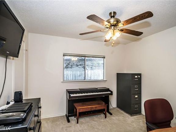 3rd image of 1809 Possum Trot St