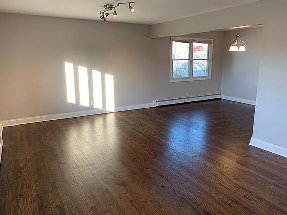 Living Room / Dinning Room Combo