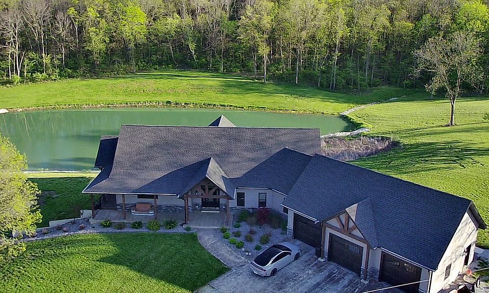 1st image of 19520 Riverview Ln
