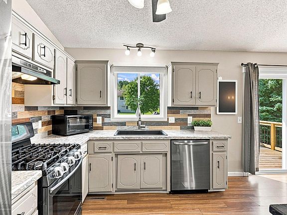 5th image of 1467 Mallard Pl