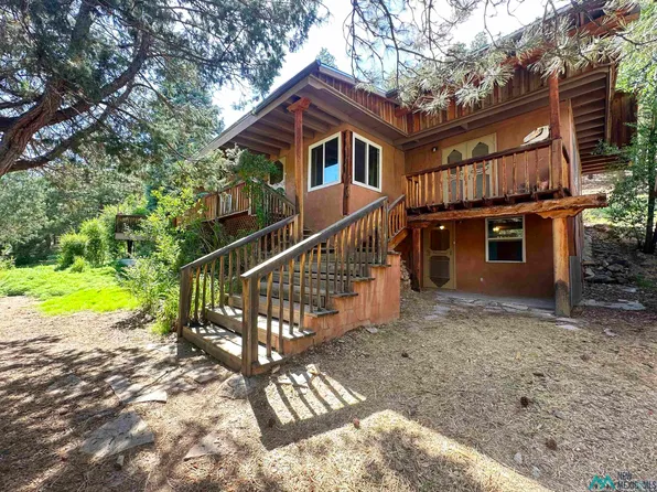 9 Saint Joseph Dr, Montezuma, NM 87731