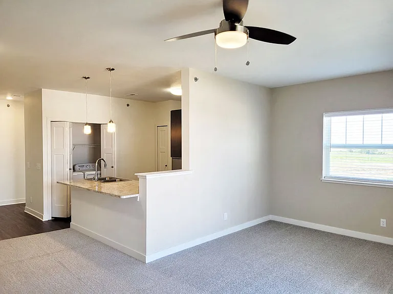 Trade Winds Apartment Homes — Photo 21