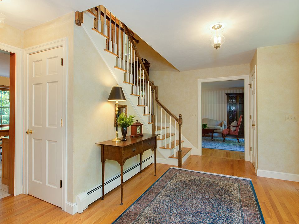 2nd image of 30 Coventry Rd