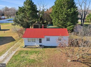 11 N Maple Ave, Ridgely, MD 21660