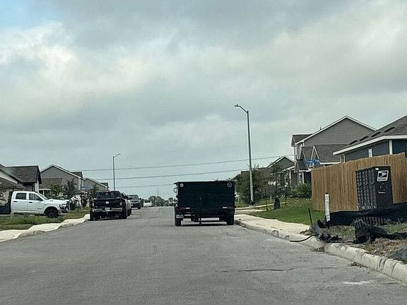 4th image of 8931 Broad Wing Dr