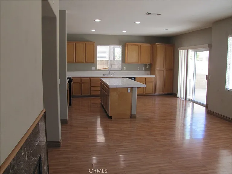 5661 Knollside Way — Photo 7