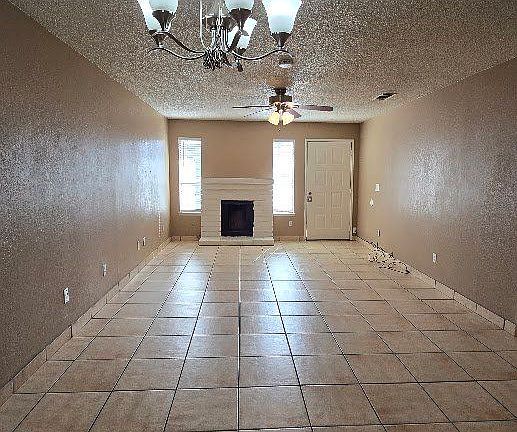 4th image of 1027 W Dakota Ave APT 124