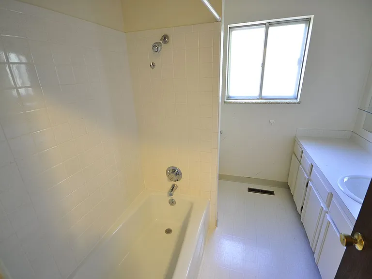 920 Ponderosa Dr — Photo 10