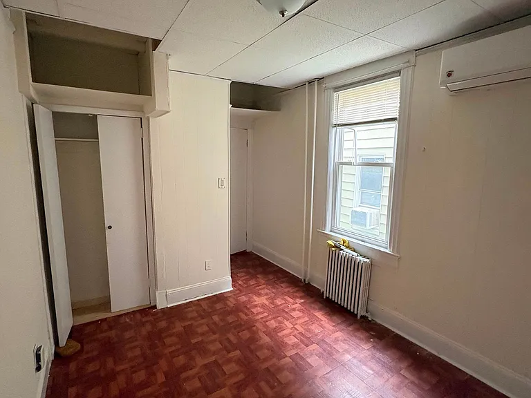 110 Webster Ave #1W — Photo 2