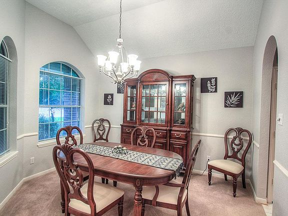 3rd image of 20922 Heather Grove Ct
