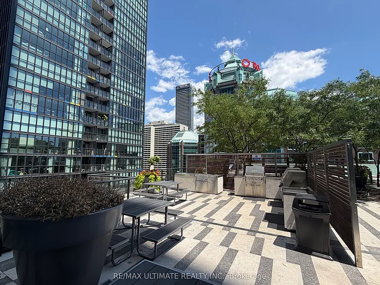 101 Charles St E #301 — Photo 14