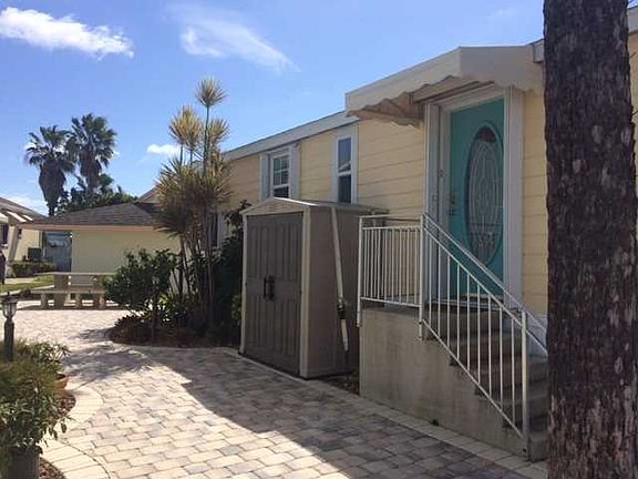 3rd image of 776 Nettles Blvd