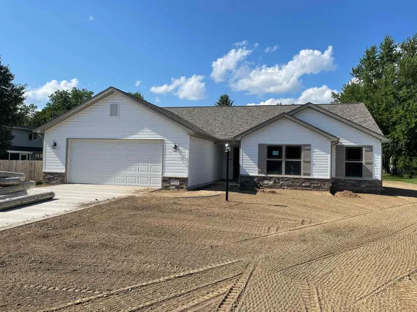 904 W Toledo St, Fremont, IN 46737