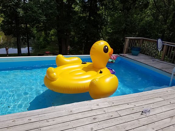 4th image of 15098 Deerfield Dr