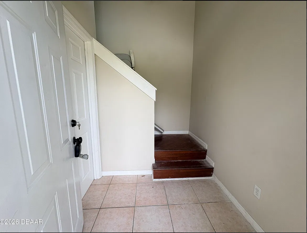 3 bed, 1610 sqft, $2,200 — Photo 4