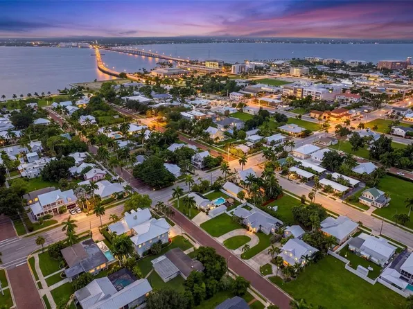 315 DURRANCE STREET, PUNTA GORDA, FL 33950