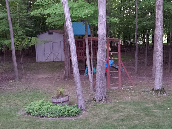 2nd image of 10030 Brookside Cir