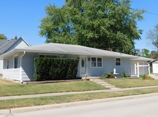 302 N Monroe St, Monroe, IA 50170