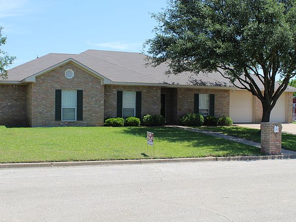 2nd image of 145 Paloma Dr
