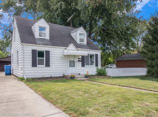 25861 Powers Ave, Dearborn Heights, MI 48125