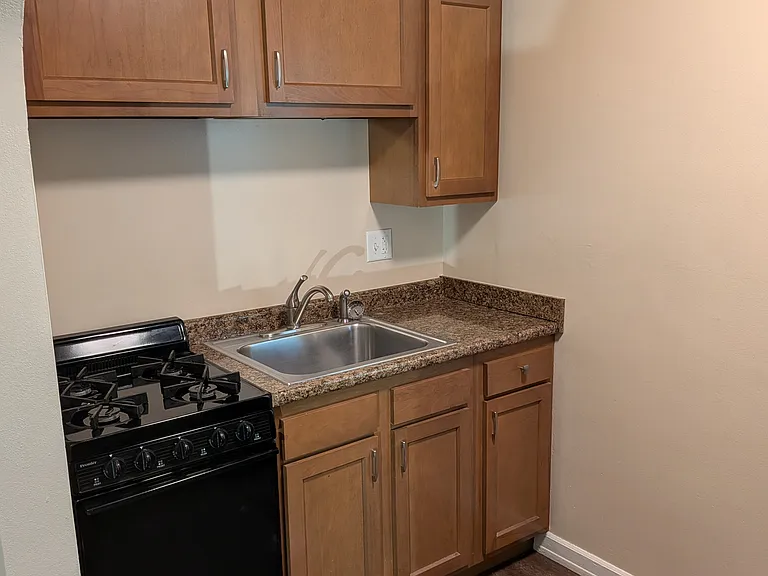 6932 Murray Ave — Photo 7