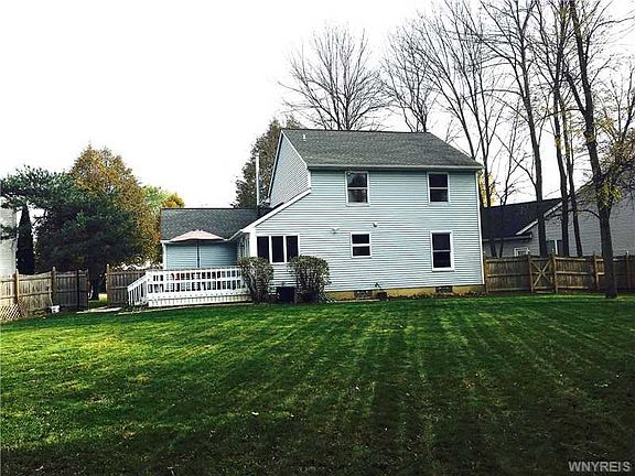 2nd image of 27 Deepwood Ct