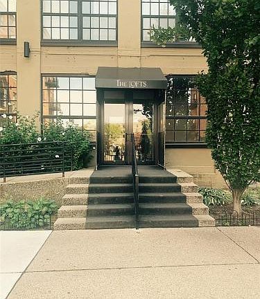 3rd image of 6533 E Jefferson Ave #15/128E