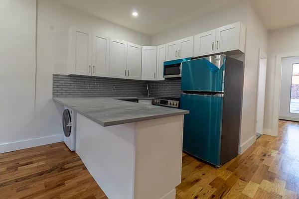 Rented by Highline Residential | media 6