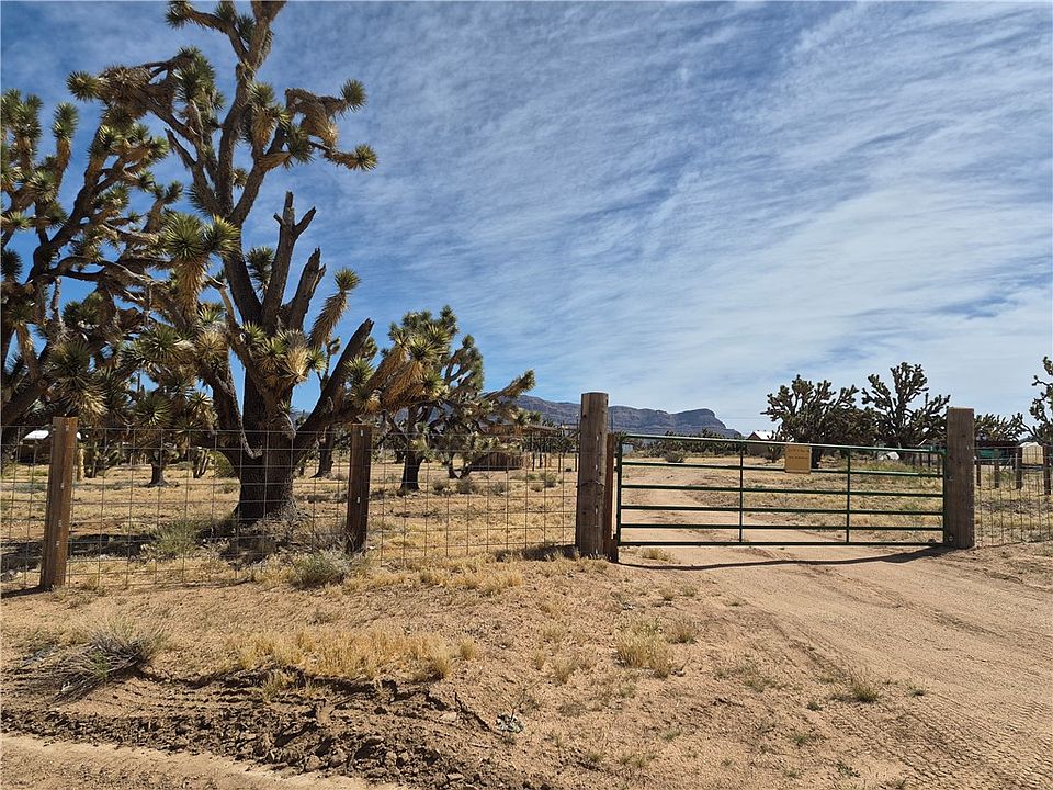 1st image of 26182 N Pear Avenue