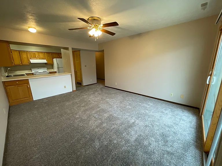 Plaza 93 Apartments — Photo 152