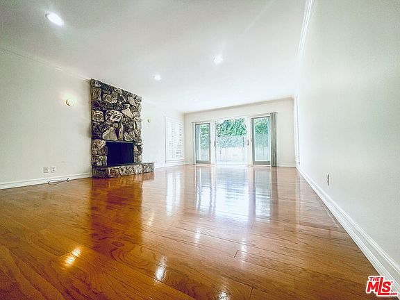 3rd image of 406 Alta Ave