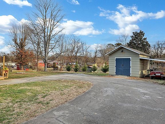 Wood Shop with Electricity!