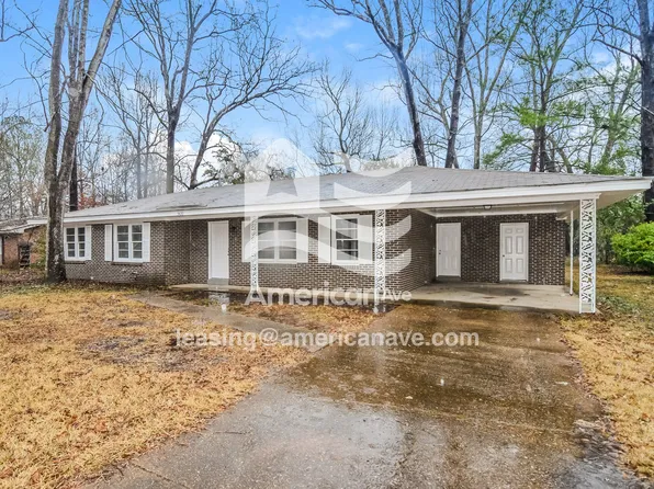 5420 Pine St, Millbrook, AL 36054