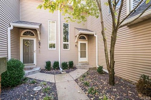 3rd image of 1737 Blue Oak Dr