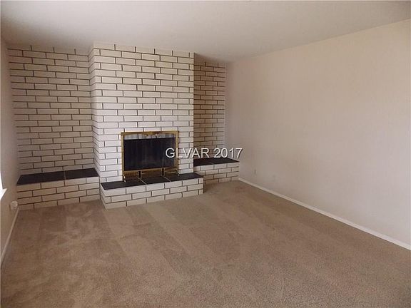 3rd image of 305 Estella Ave
